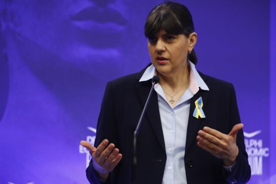 Το «εμπόριο επιρροής» δεν είναι δουλειά μιας κυβέρνησης